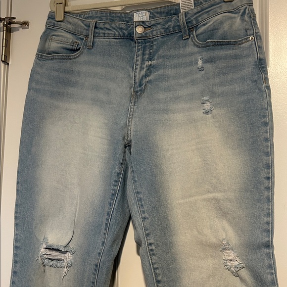 Time and Tru Mid-Rise Boyfriend Jeans Women's Size 12 - Picture 6 of 9